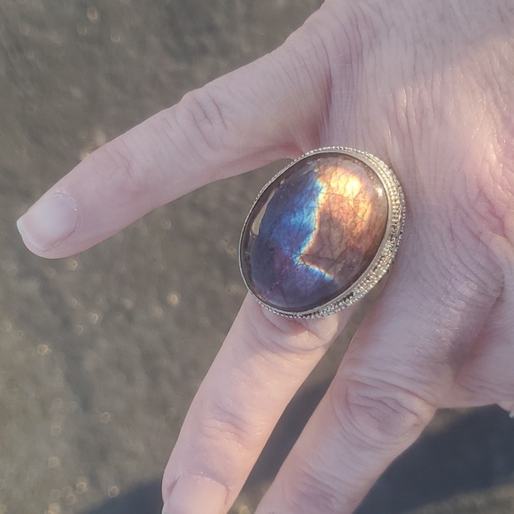 New Multicolor Flash Labradorite Antiqued 925 Silver Ring. - Picture 10 of 16